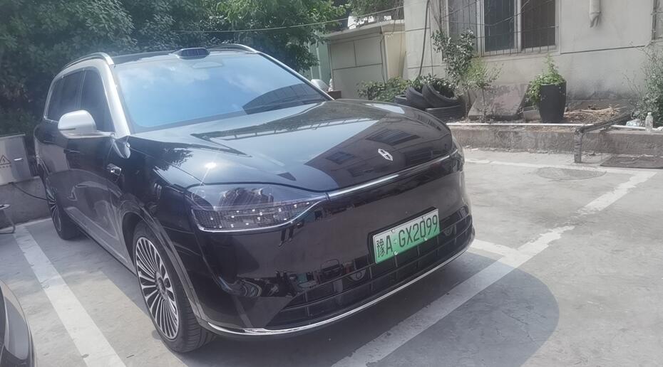 问界M9
